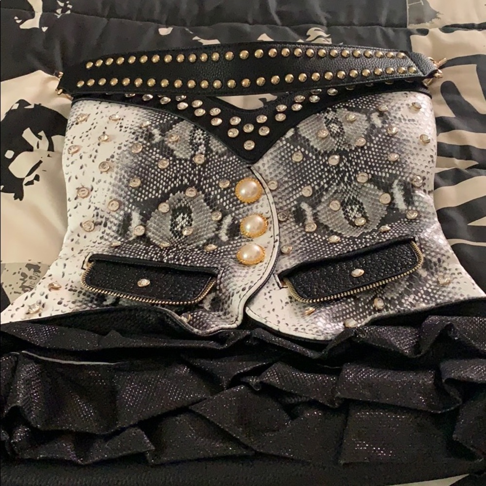 Designer purse (never worn)